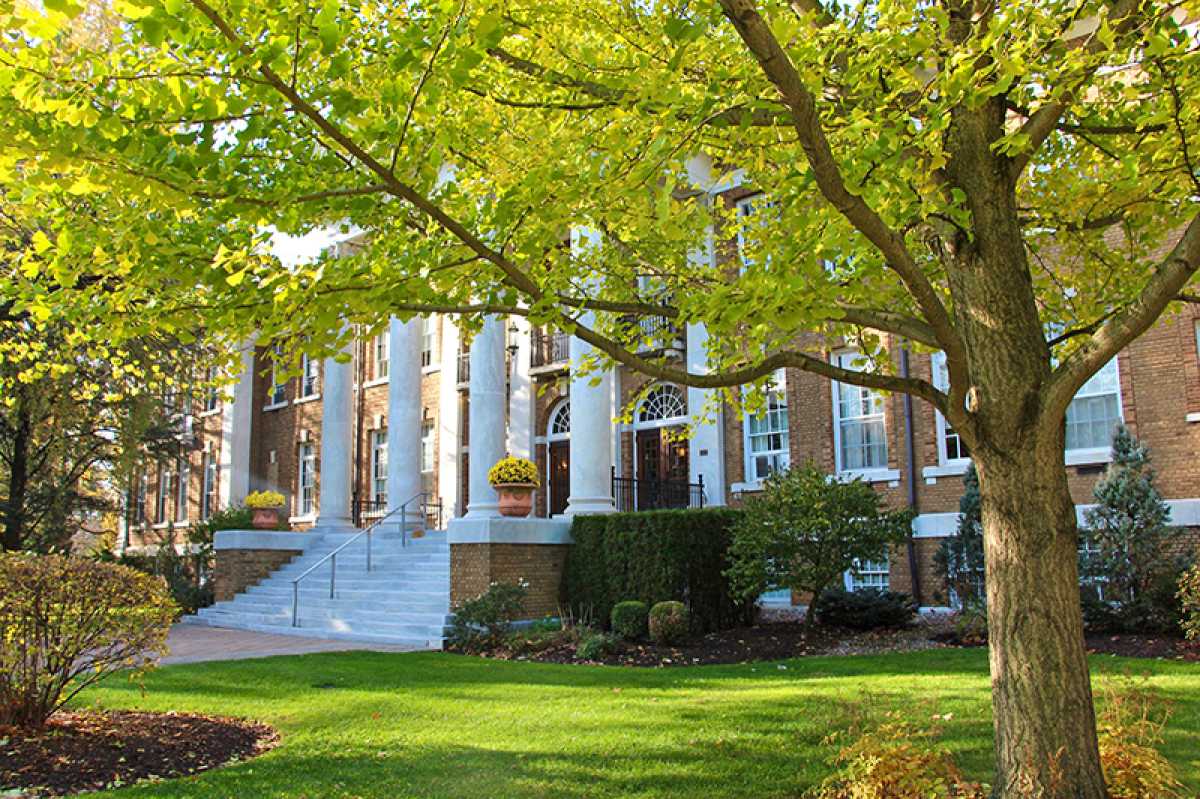 Cedar Crest College Empowering Women and Inspiring Excellence — Times