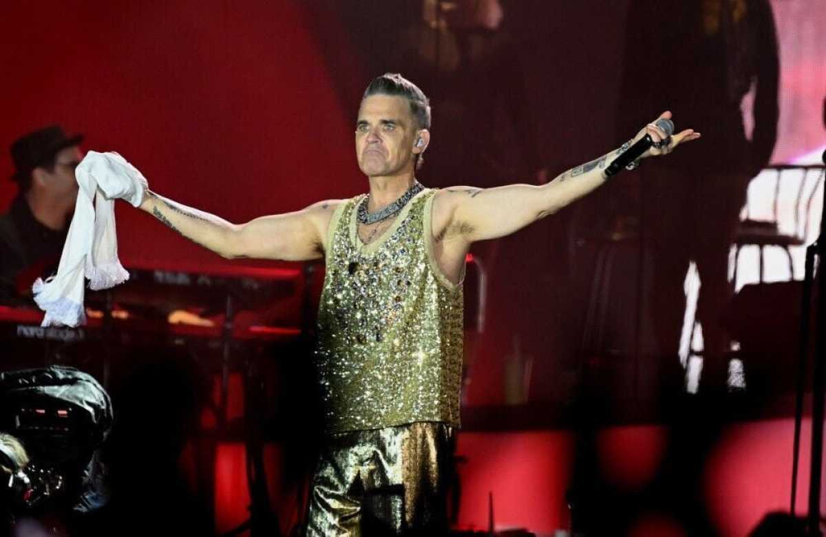 Robbie Williams Documentary Sheds Light on His Troubled Past — Times ...