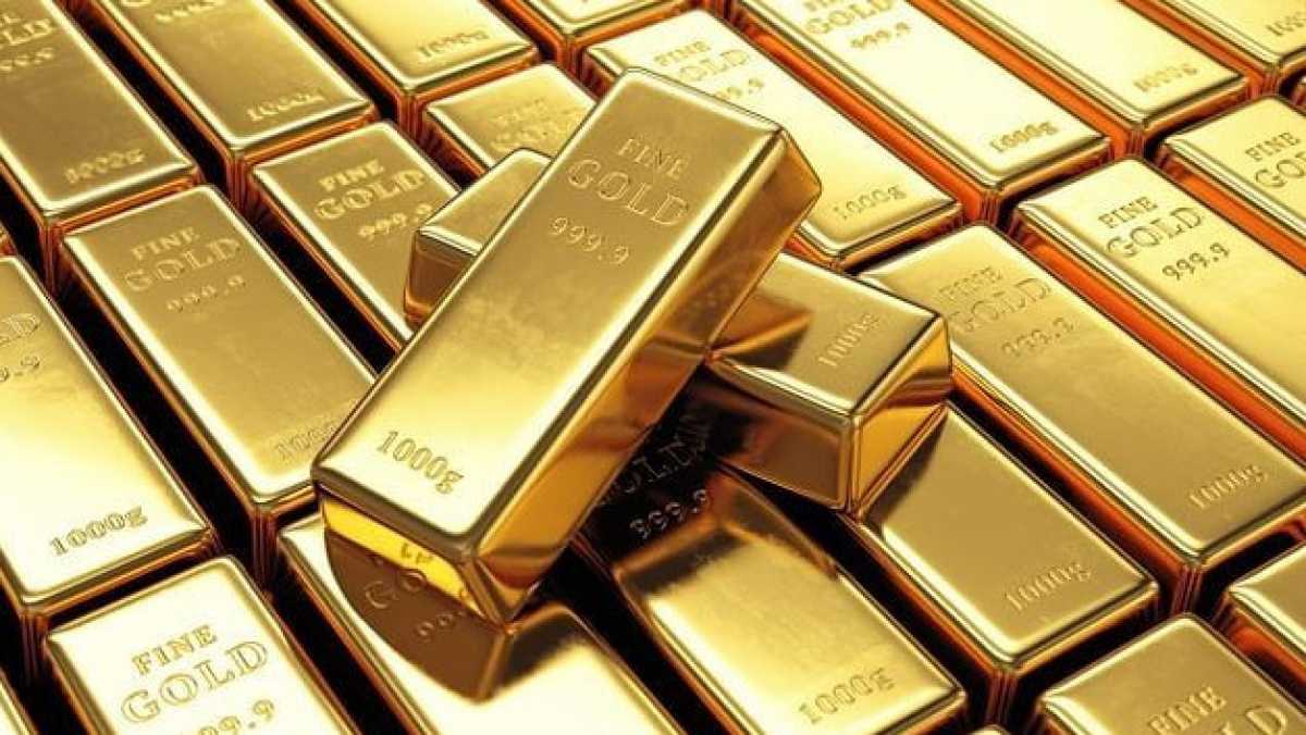 Gold Retreats From Record High Amid Speculation Of Unsustainable Market Pricing