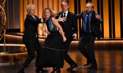 Ally Mcbeal Cast Reunites At Emmy Awards To Honor Tv Legacy