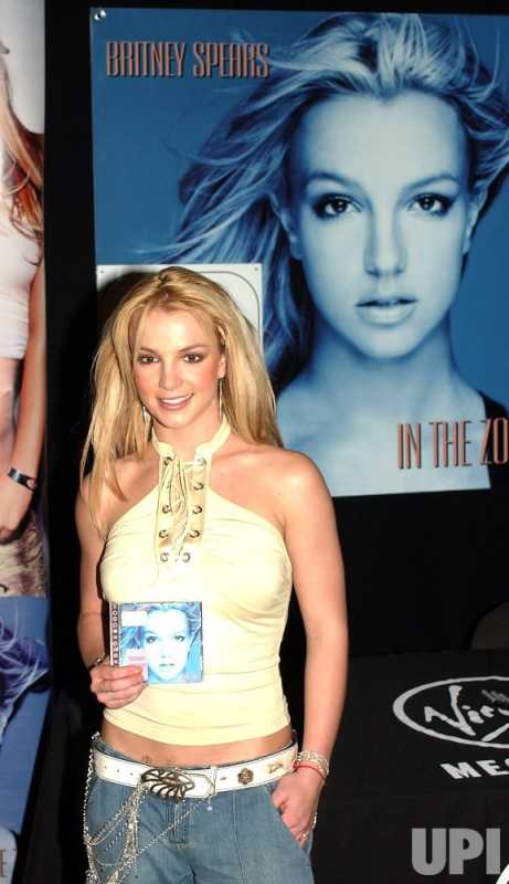 Britney Spears Releases New Album 'in The Zone'