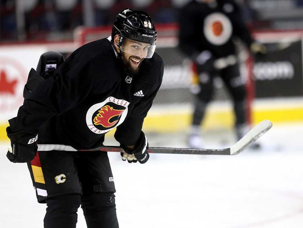 Calgary Flames' Oliver Kylington Returns To Nhl After 20 Month Absence