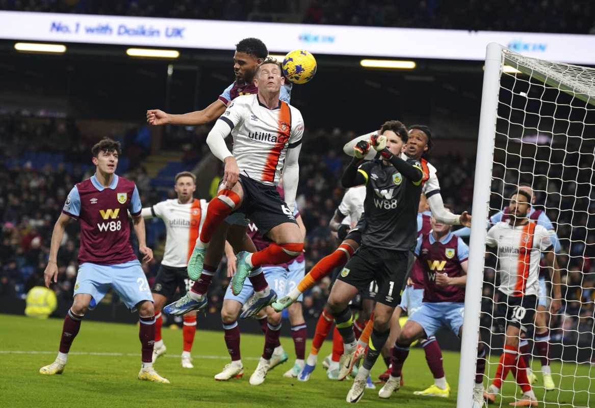 Controversial Late Goal Salvages Point For Luton At Turf Moor