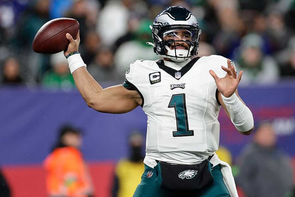 Eagles Vs. Buccaneers Playoff Clash: Can Sirianni And Hurts Overcome Playoff Jitters?