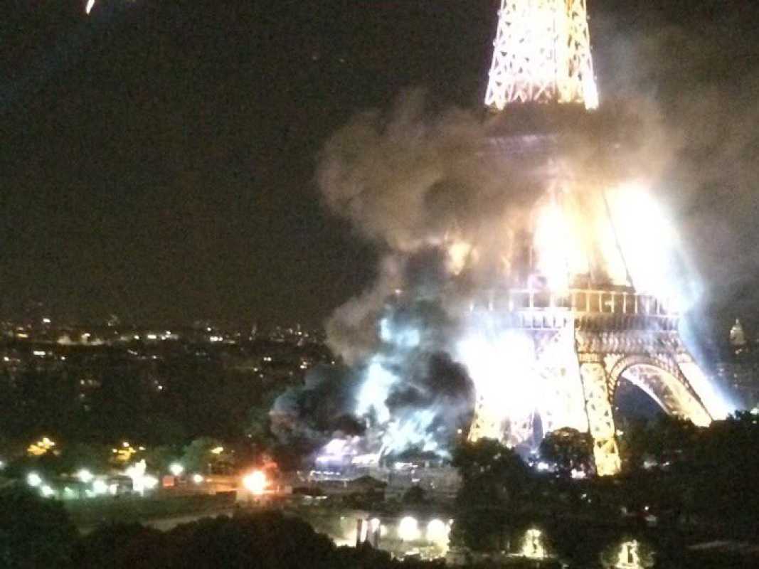 Eiffel Tower Fire Rumours Spark Panic On Social Media