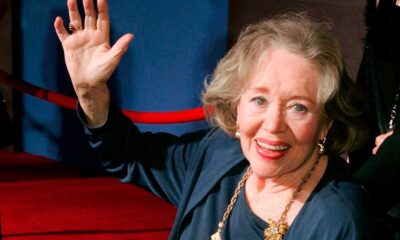 Glynis Johns Receives Lifetime Achievement Award