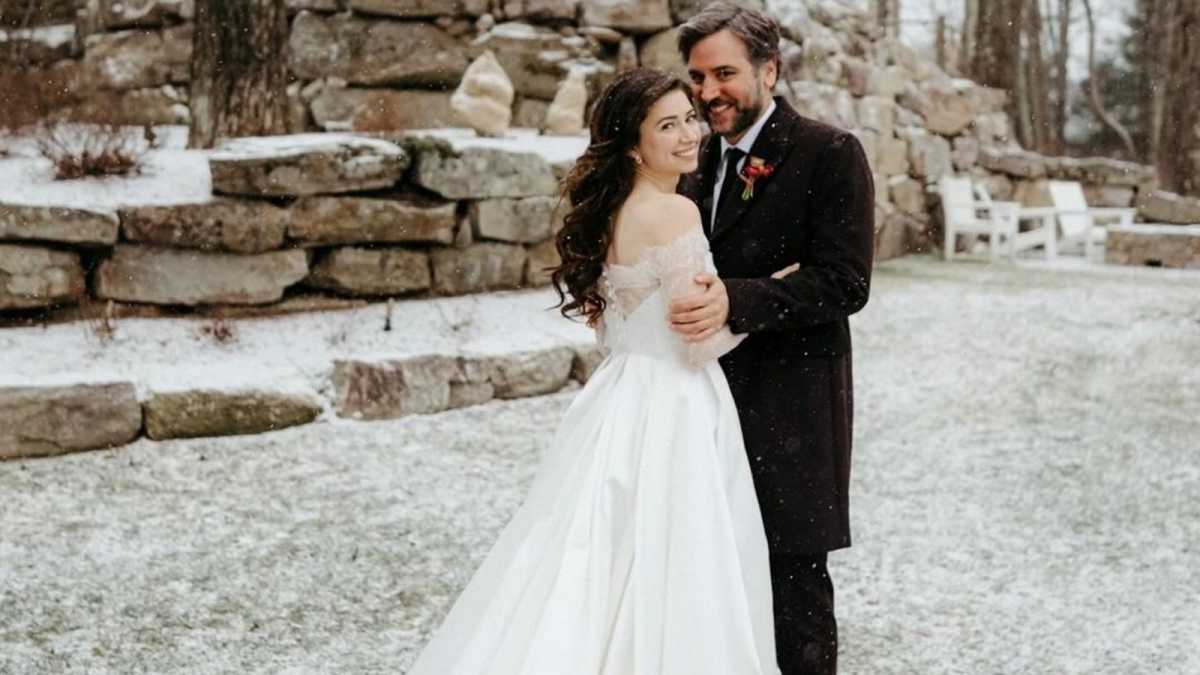 How I Met Your Mother Star Josh Radnor Gets Snowed In On Wedding Day