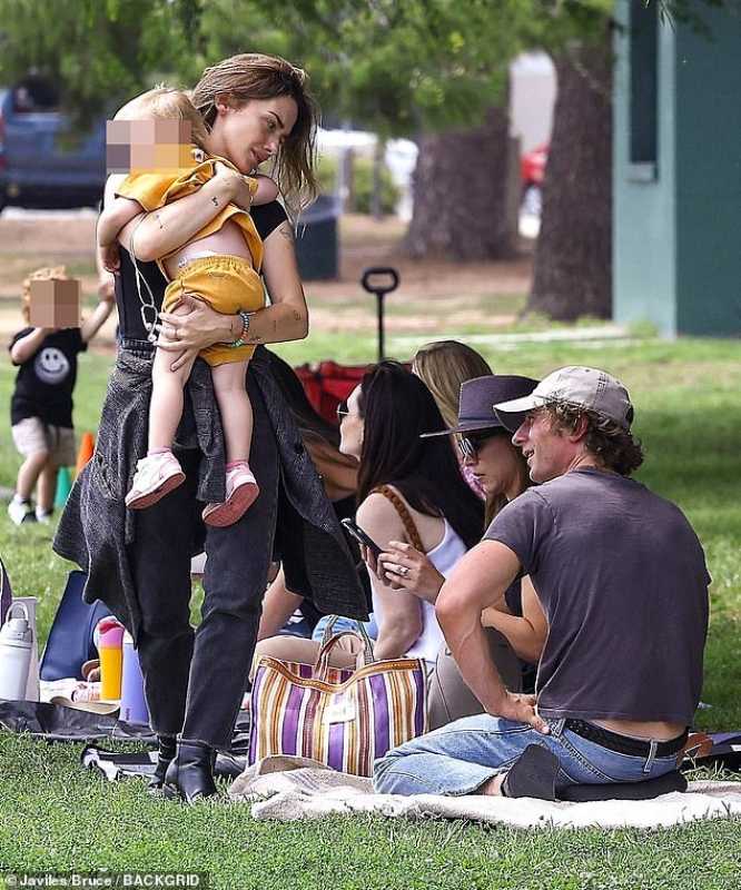 Jeremy Allen White And Addison Timlin Reunite For A Day At The Park With Their Daughters