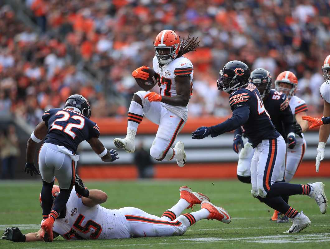 Kareem Hunt's Dazzling Leap Propels Cleveland Browns To Victory