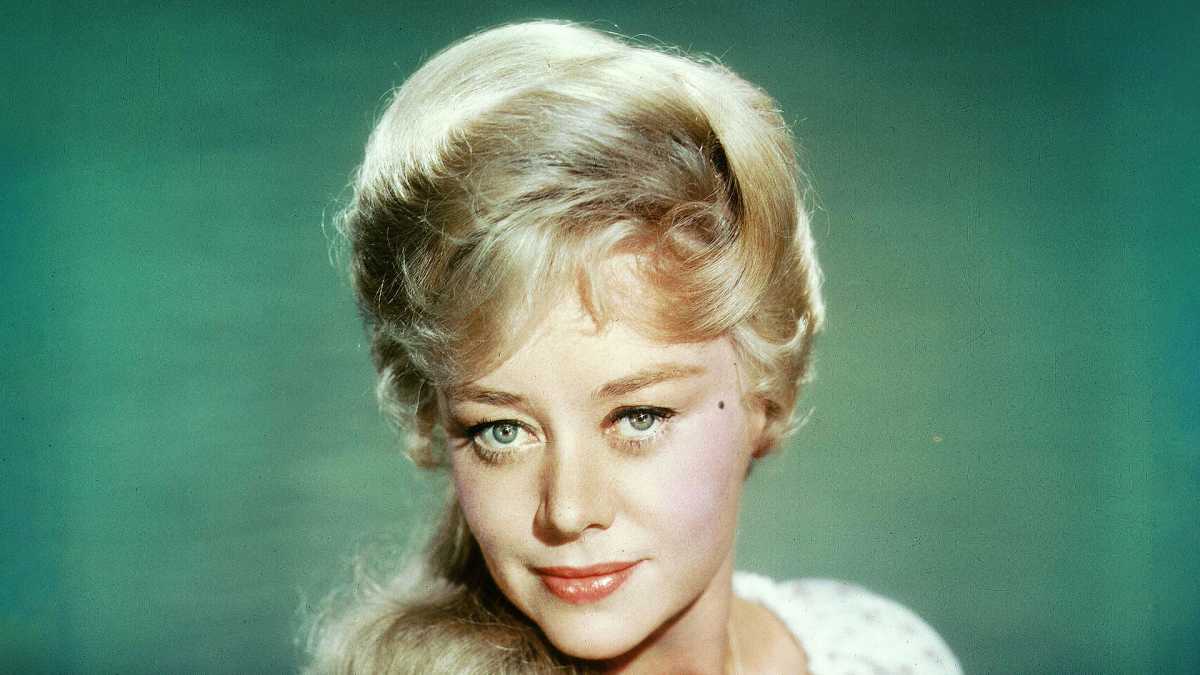 Legendary Actress Glynis Johns Passed Away At The Age Of 98