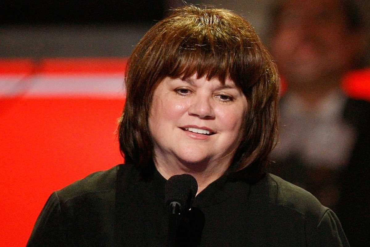 Legendary Singer Linda Ronstadt To Receive Lifetime Achievement Award