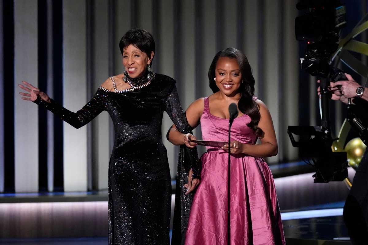 Marla Gibbs Receives Standing Ovation At Emmy Awards