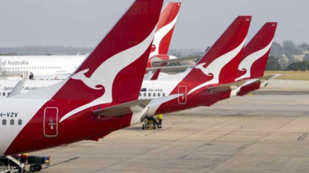 Qantas Launches Massive International Red Tail Sale