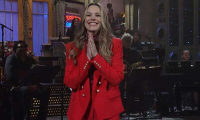 Rachel Mcadams Surprises Snl Audience As The Original Regina George