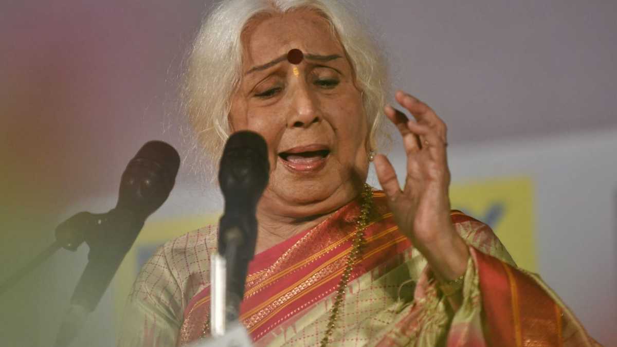 Renowned Indian Classical Vocalist Prabha Atre Passes Away At 91