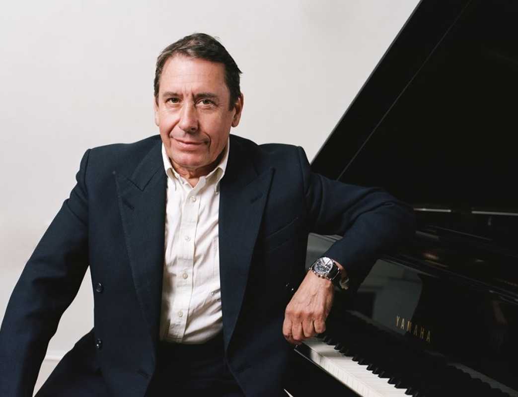 Renowned Pianist Jools Holland To Perform In Summer Concert