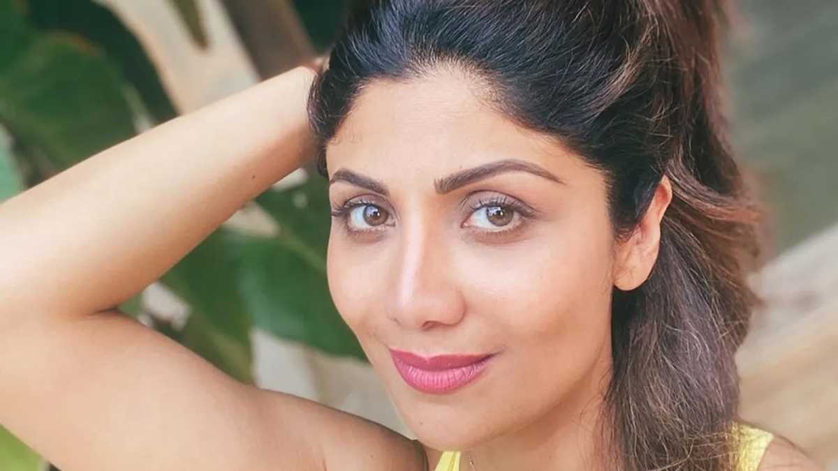 Shilpa Shetty Kundra Shares Yoga Practice For Balance, Demonstrates Ashwa Sanchalanasana