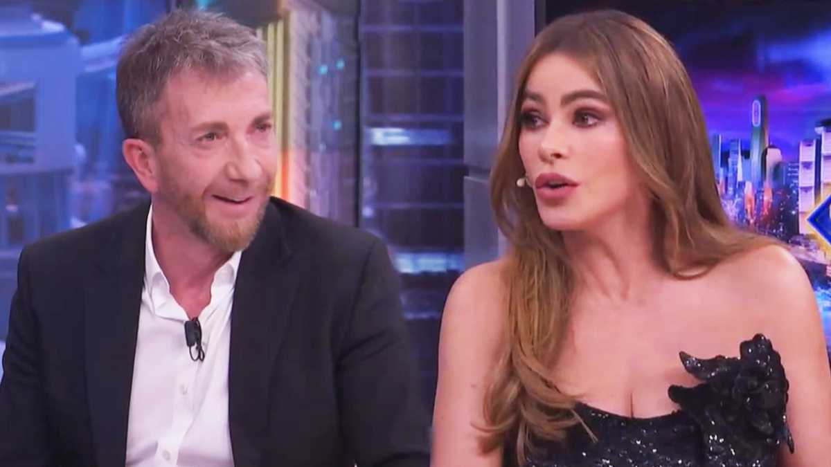 Sofia Vergara Claps Back At Tv Host For Mocking Her Accent In Viral Interview