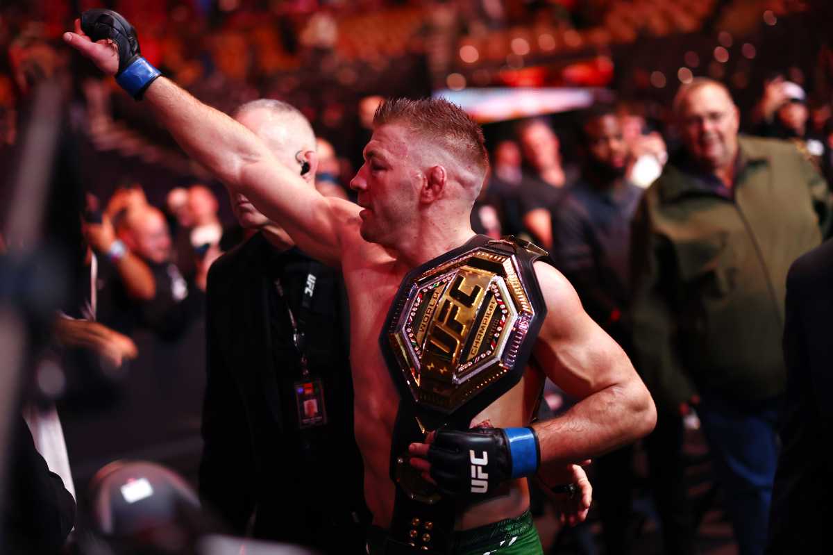 South African Efc Champion Dethrones Strickland To Win Ufc Middleweight Title