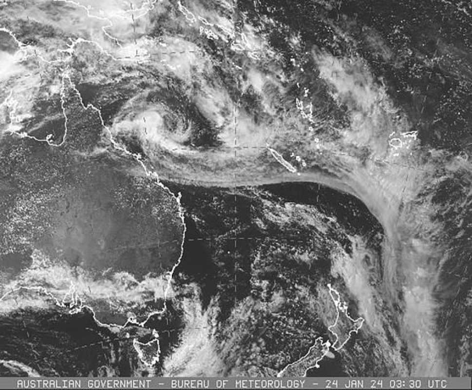 Tropical Cyclone Kirrily Approaches Queensland Coast, Brings Heavy Rain And Strong Winds