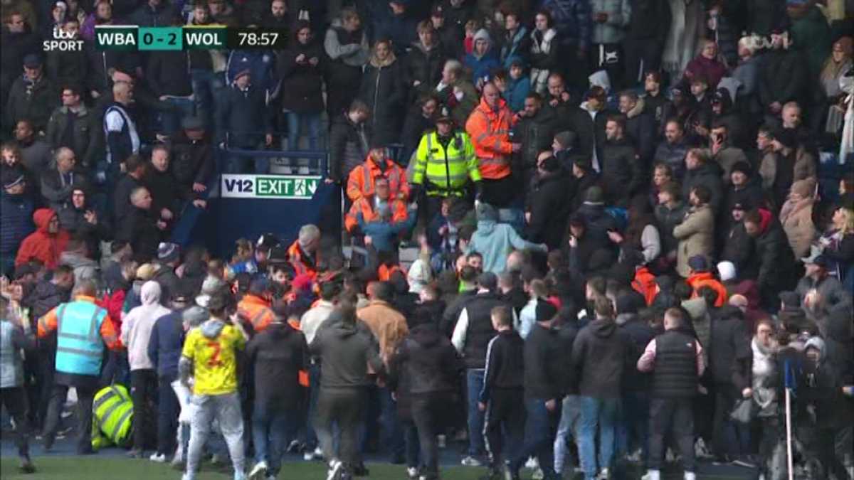 Violent Clashes Halt West Brom Vs Wolves Fa Cup Clash