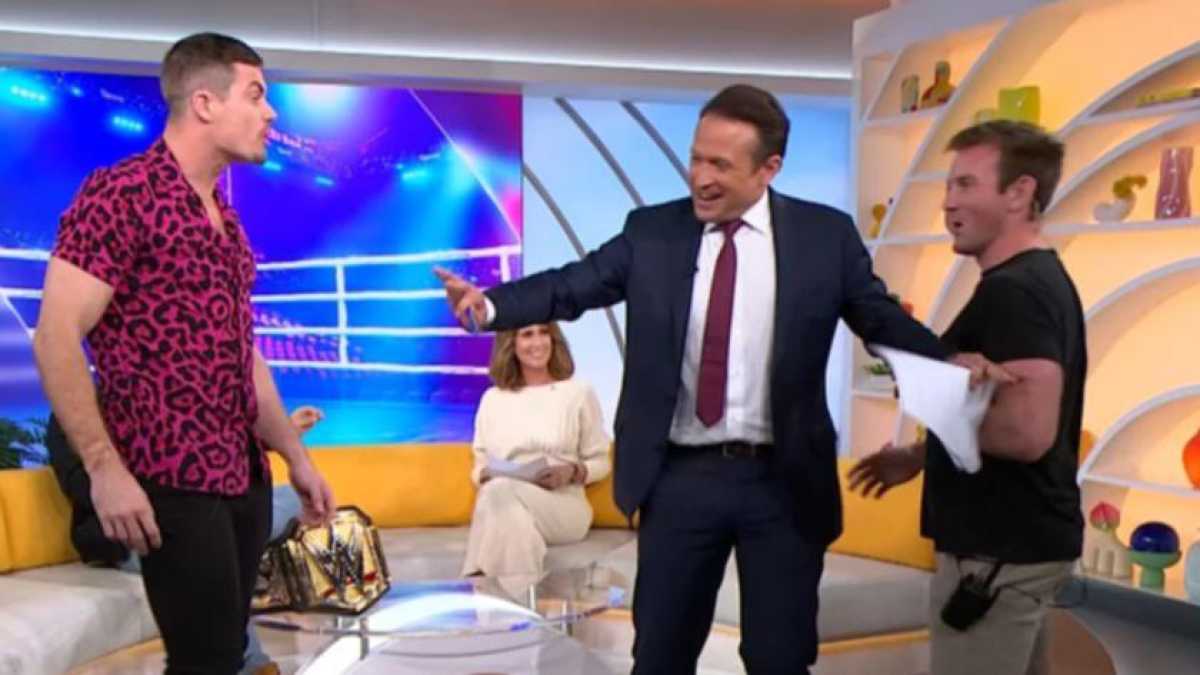 Wwe Wrestler's Ominous Encounter On Sunrise Show Goes Viral