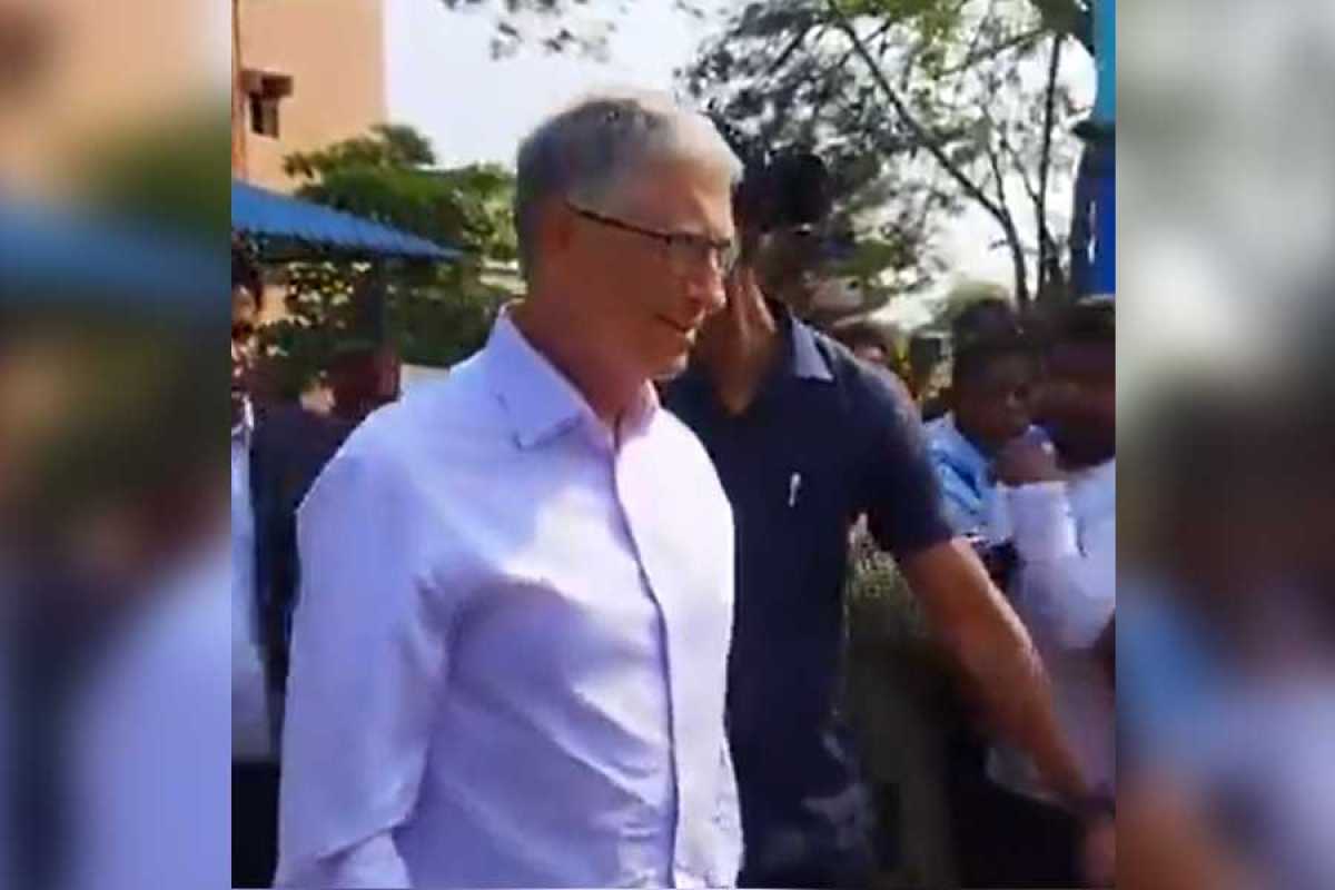 Bill Gates Visits Maa Mangla Basti In Bhubaneswar, Interacts With Residents