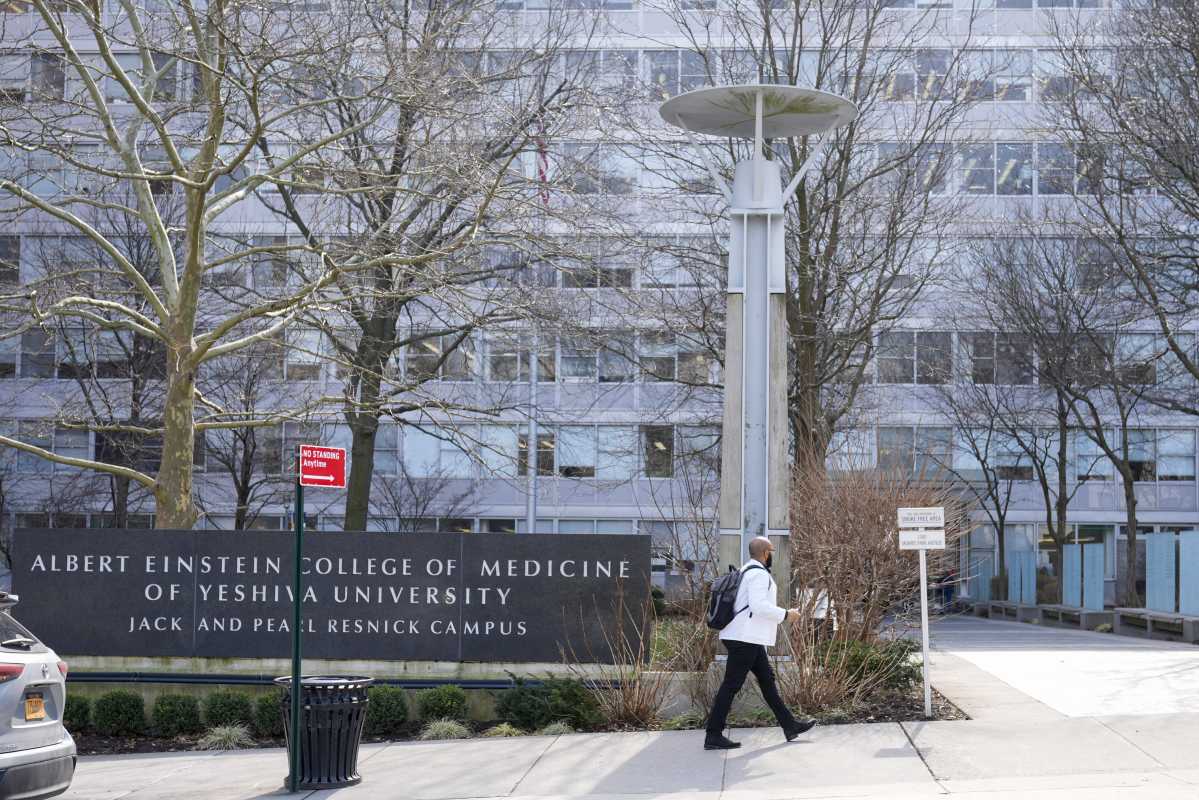 Billion Dollar Donation Makes New York's Albert Einstein Medical School Tuition Free