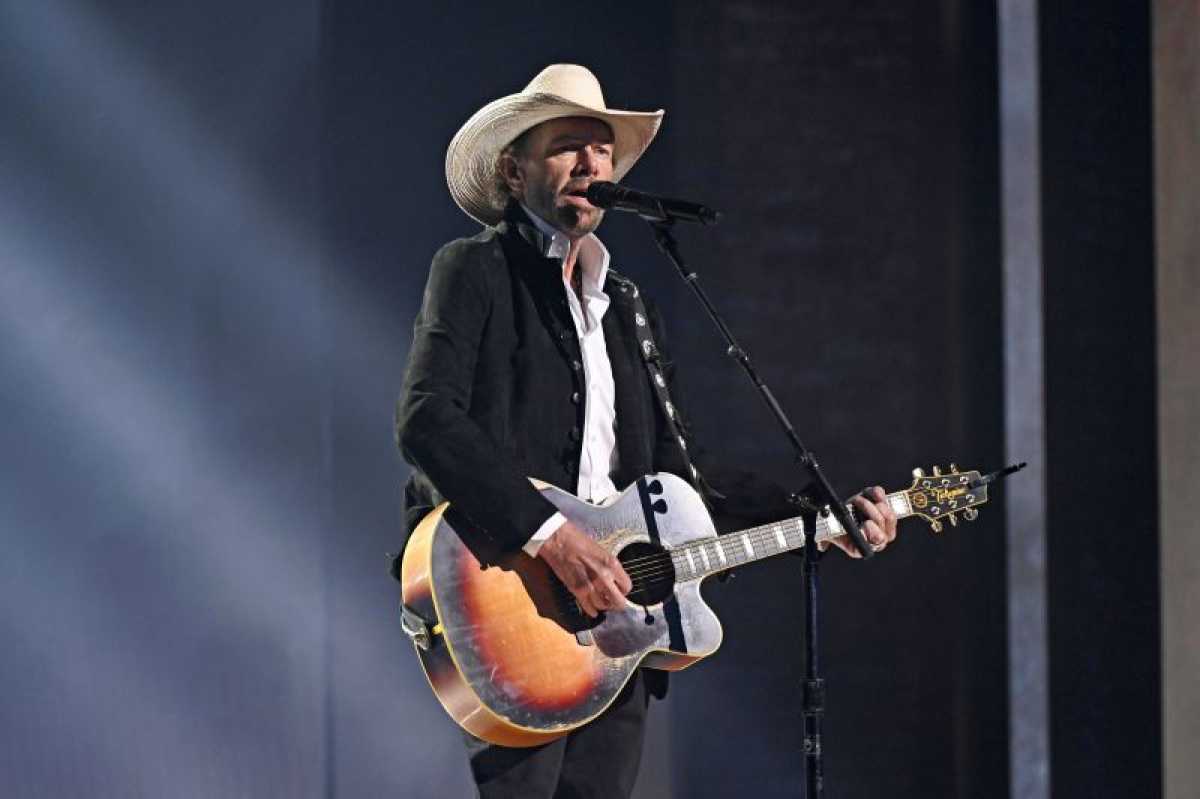 Country Music Star Toby Keith Dies At 62 After Battle With Stomach Cancer