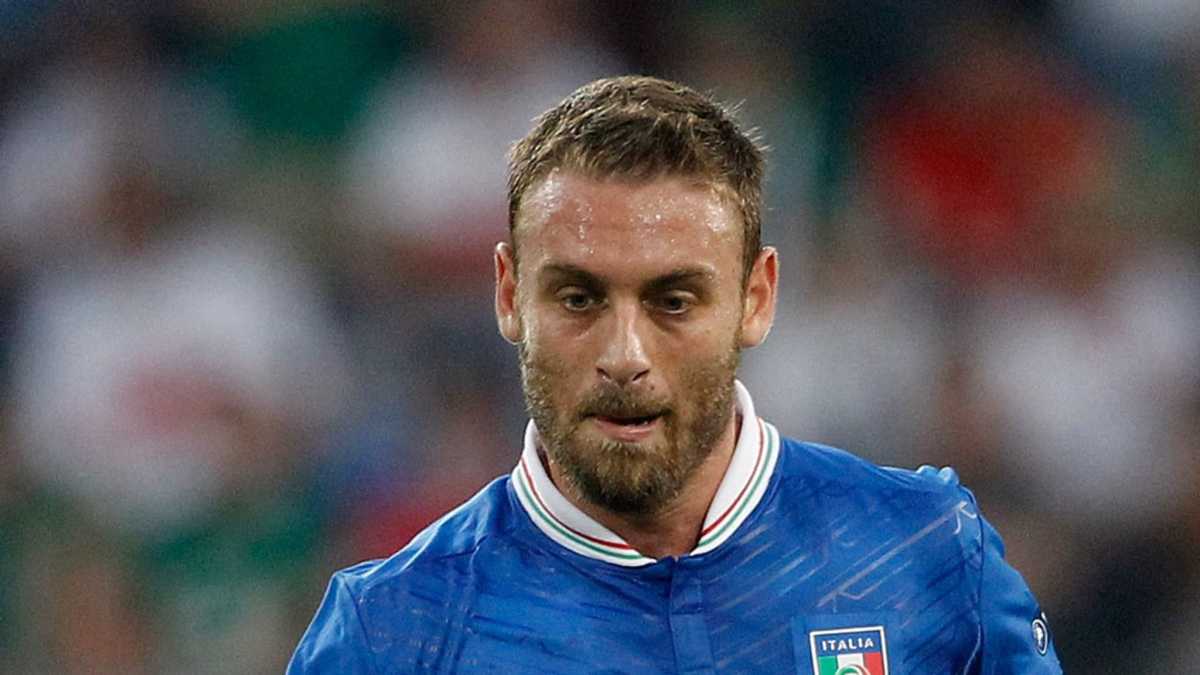 Daniele De Rossi Faces Tough Midfield Decision For Roma's Match Against Cagliari