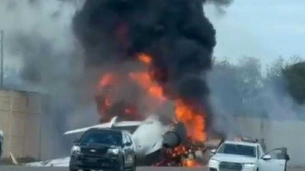 Deadly Plane Crash On Florida Highway Leaves Two Dead