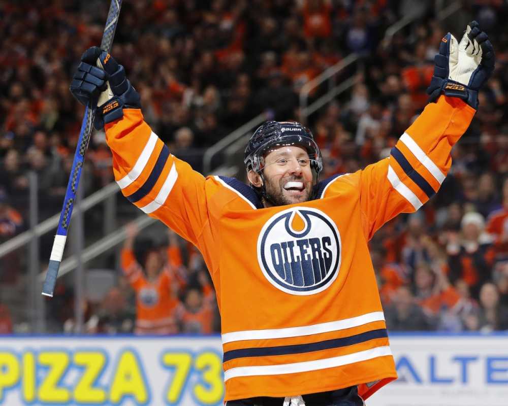 Edmonton Oilers' Sam Gagner Celebrates Milestone Achievement