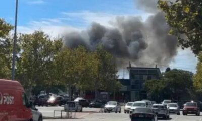 Emergency Evacuation Warning Issued For Adventure World And Cockburn Ice Arena Due To Bushfire In Bibra Lake