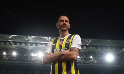 Fight Breaks Out Between Fenerbahce's Bonucci And Alanyaspor Coach At Half Time