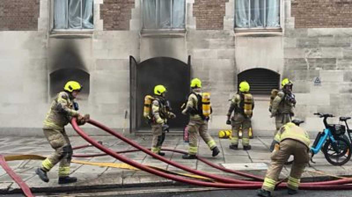 Fire Evacuates The Old Bailey In London