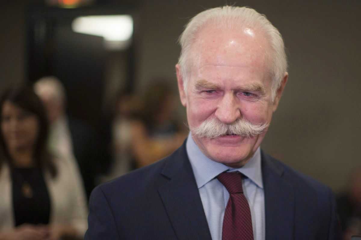 Hockey Legend Lanny Mcdonald Suffers Cardiac Event After Nhl All Star Game