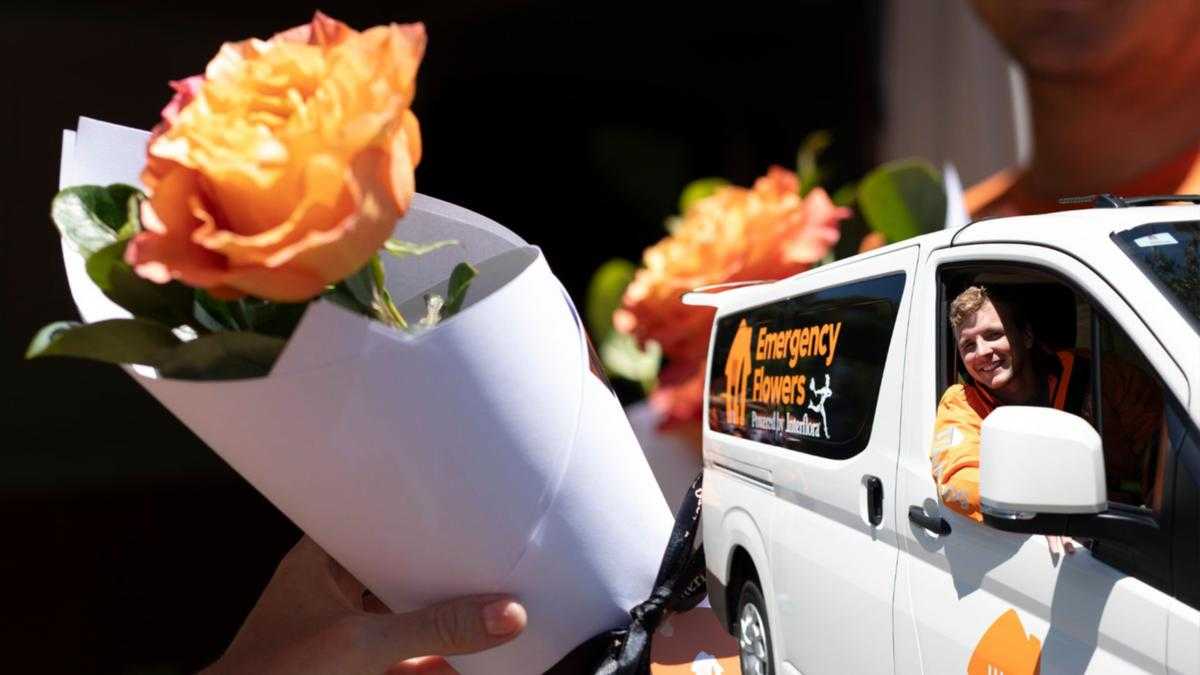 Interflora And Menulog Launch Emergency Rose Delivery Service For Last Minute Valentine's Day Shoppers In Sydney