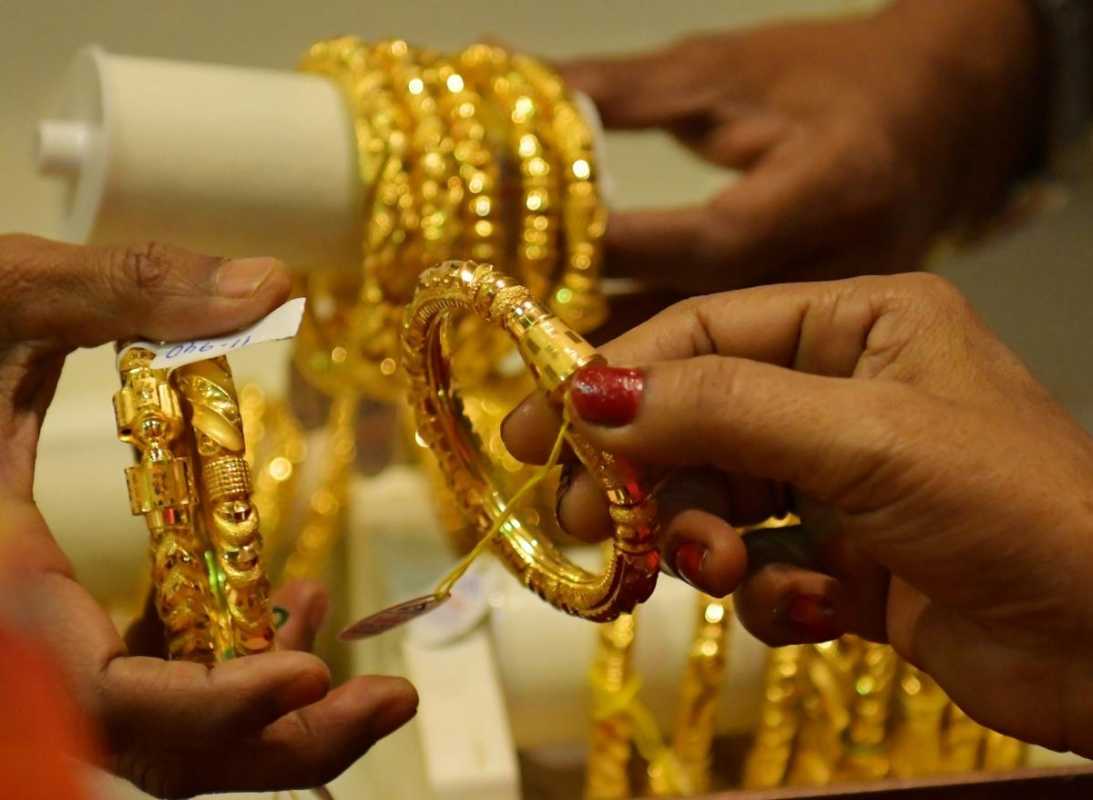 Investors Flock To Sovereign Gold Bond Scheme Series Iv As Record Subscription Expected