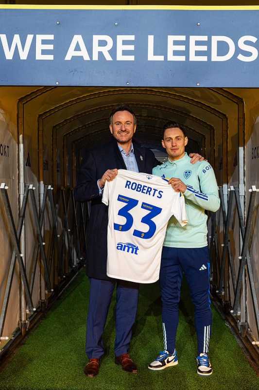 Leeds United Signs Premier League Defender Connor Roberts On Loan From Burnley