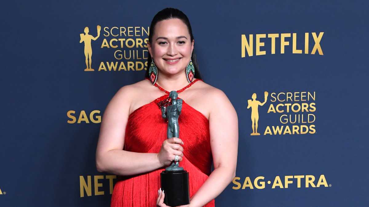 Lily Gladstone Makes History With Sag Award Win For Best Actress