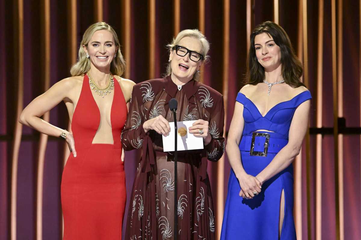 Meryl Streep Reunites With Hathaway And Blunt In Scorching Devil Wears Prada Characters At Sag Awards