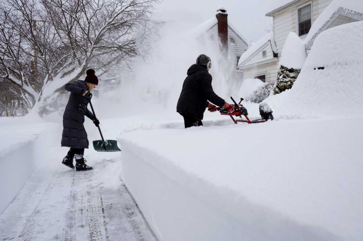 Northeast Winter Storm Blankets Cities With Unexpected Snowfall