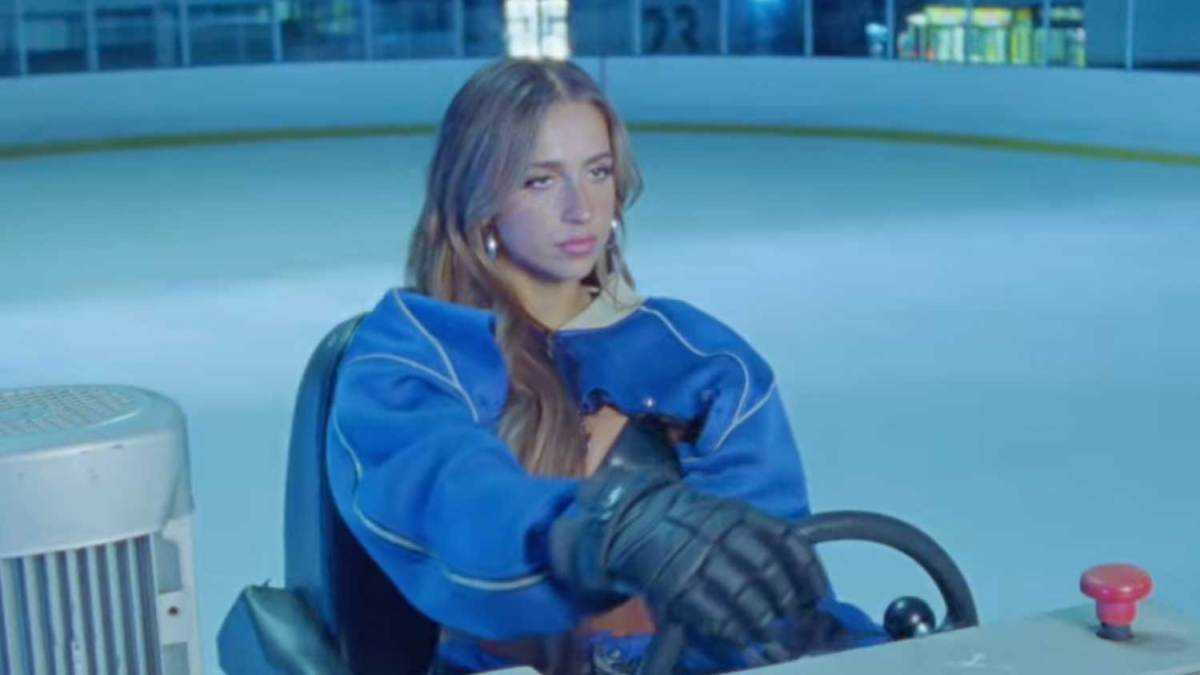 Pop Star Mcrae Stuns With Performance In Nhl All Star Game, Skips Grammys 2024