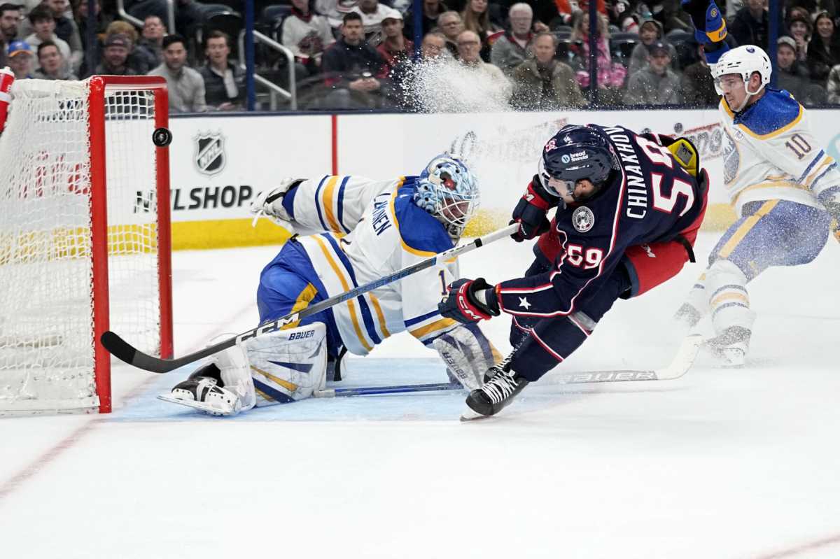 Sabres Edge Blue Jackets 2 1 On Clifton's First Goal In A Year