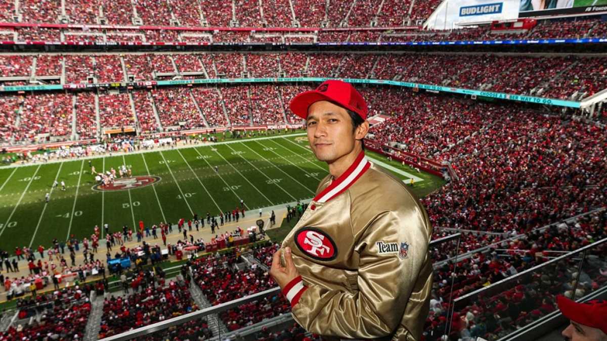 San Francisco 49ers Fan Displays Team Loyalty With Custom Prosthetic Eye