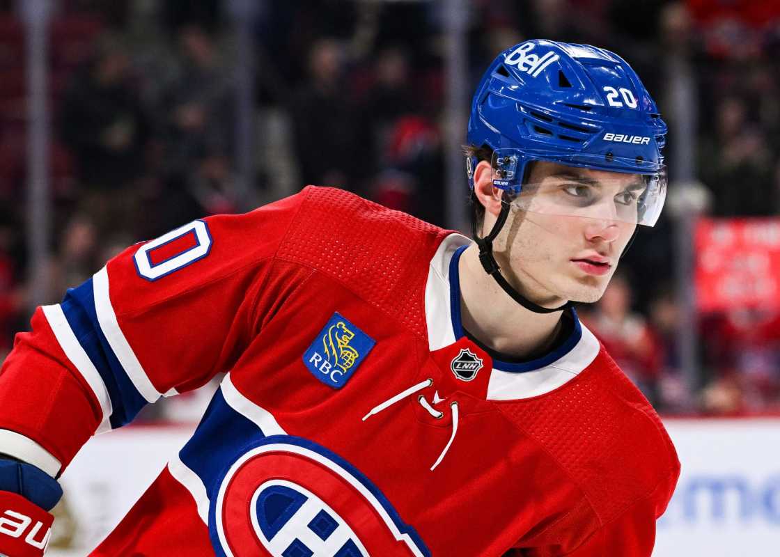 Slovakian Ambassador Visits Canadiens' Juraj Slafkovský