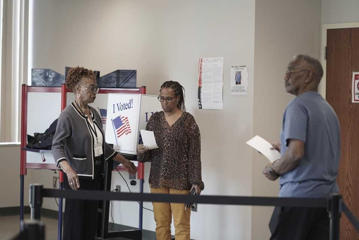 South Carolina Democrats Kick Off Primary As Biden Courts Black Voters