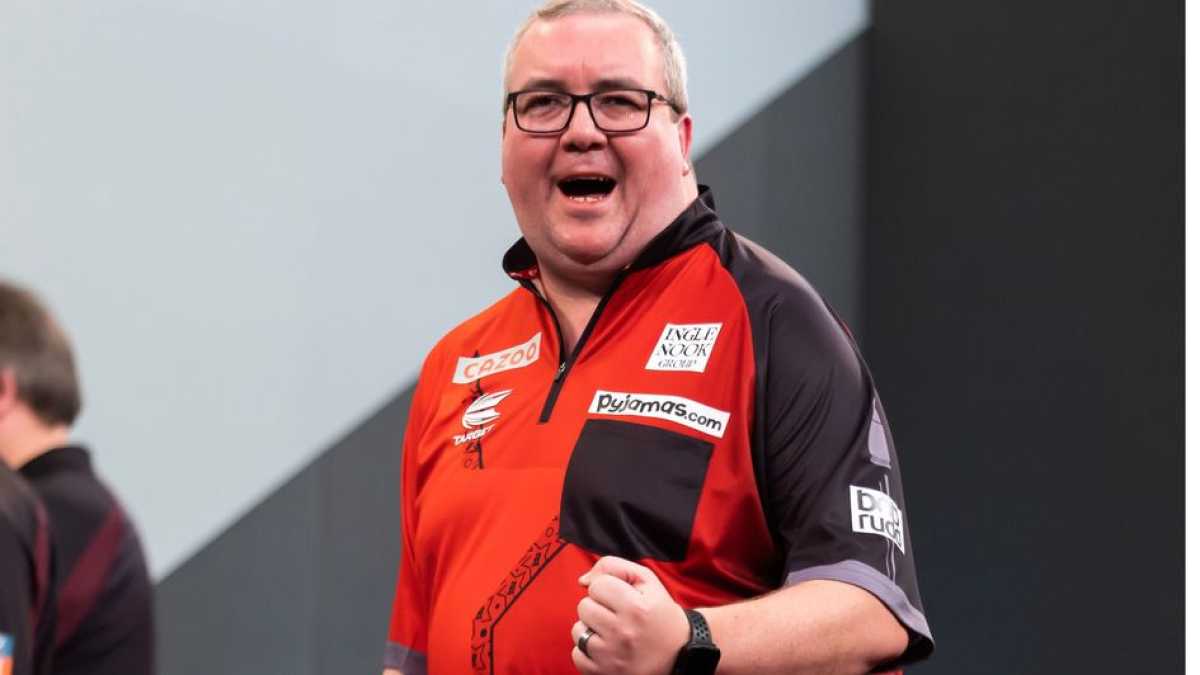 Stephen Bunting Dominates Peter Wright To Secure Semi Final Spot At 2024 Darts Championship