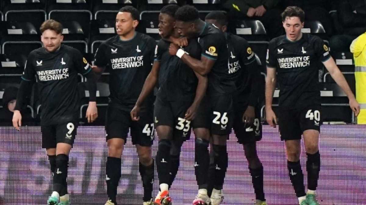 Teenager Anderson's First Goal Seals Shock Win For Charlton Against Derby