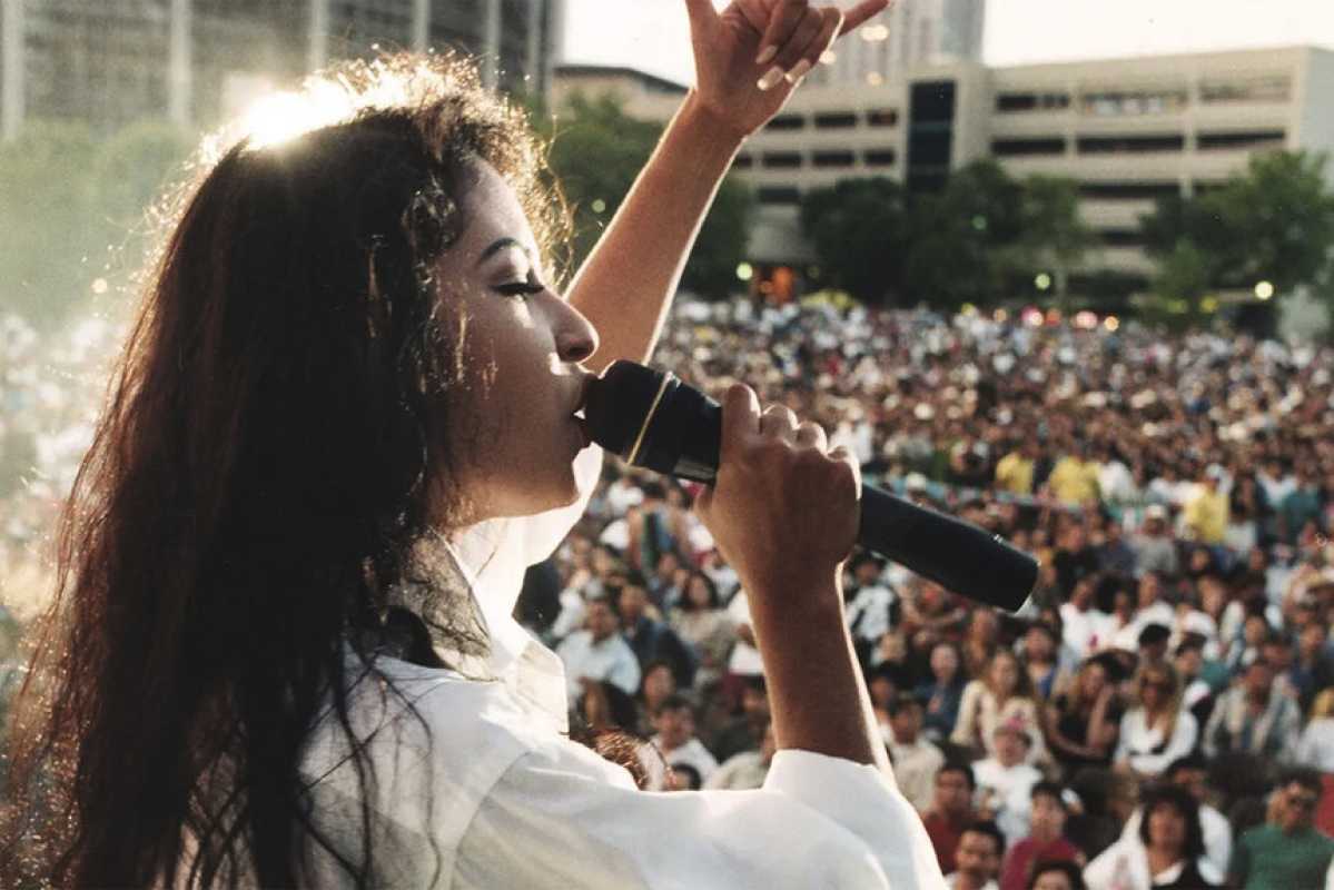 The Enigmatic Connection: Dr. Ricardo Martinez's Alleged Relationship With Selena Quintanilla